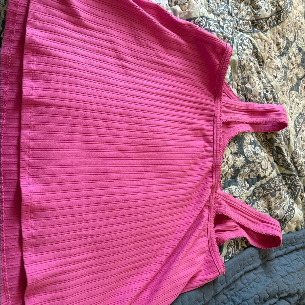 Pink Ribbed Women's Top - Picture 2 of 4